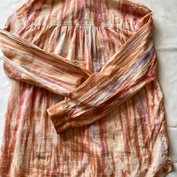 Anthropologie button down shirt. Cool tie dye multi color. 100% cotton size M. - Picture 7 of 7